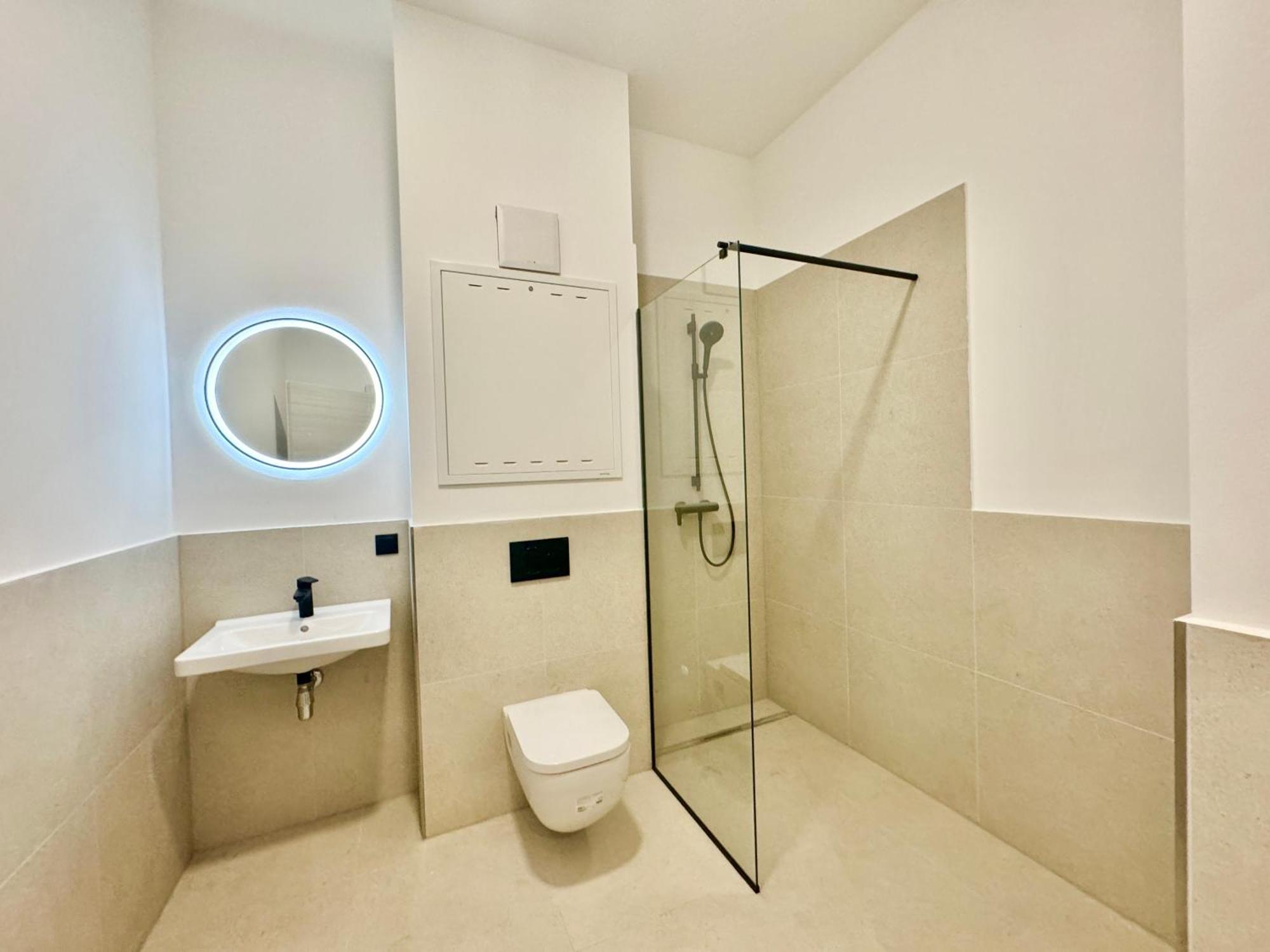 Premium Design With Balcony & Free Parking Apartment Vienna