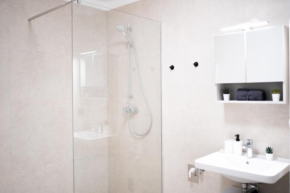 Premium Design With Balcony & Free Parking Apartment Vienna