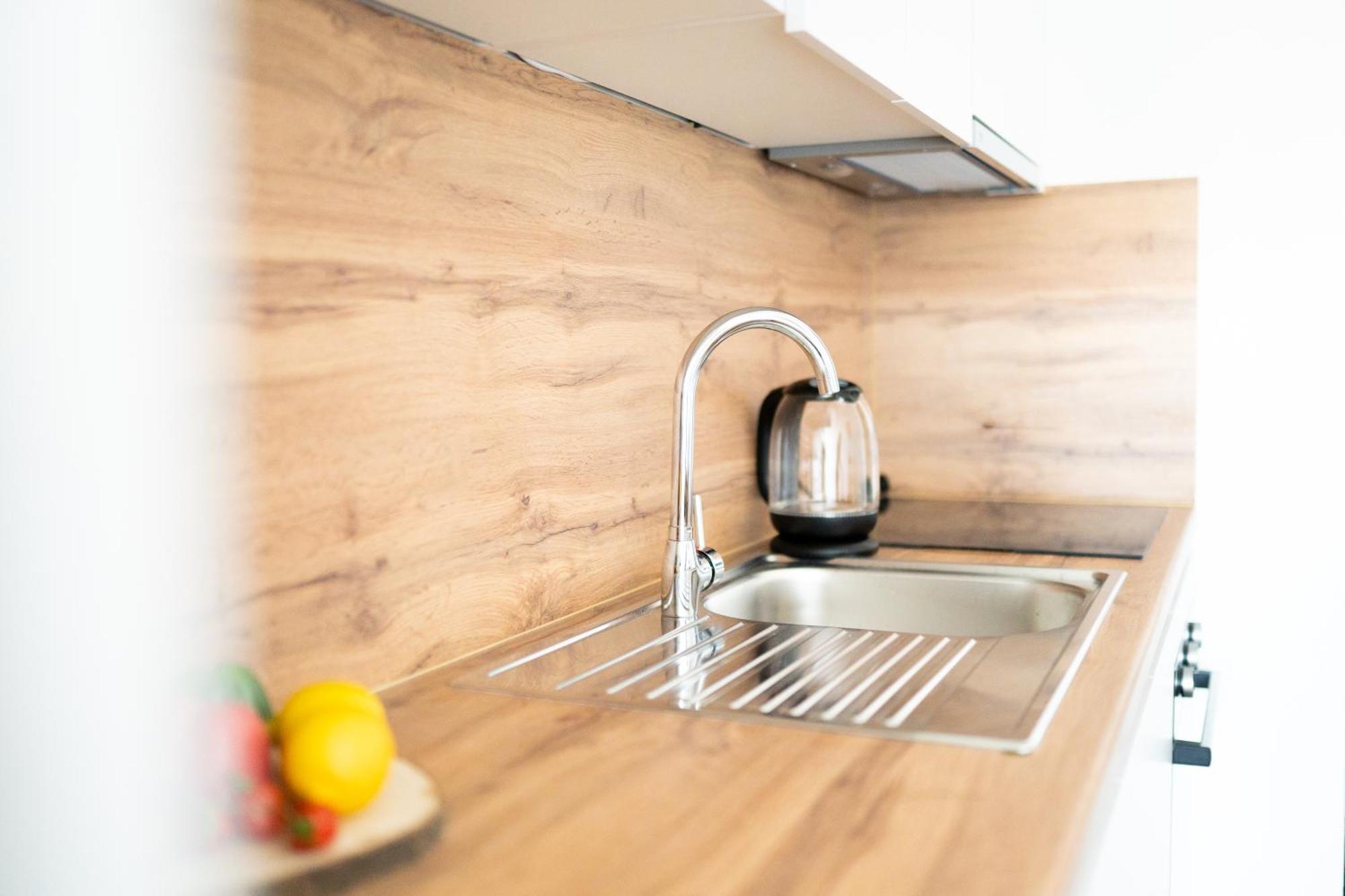 Premium Design With Balcony & Free Parking Wien